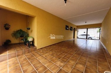 Casa &agrave; venda - 320m&sup2; - Vila Mosconi
