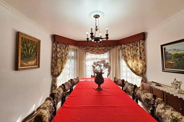 Casa &agrave; venda - 397m&sup2; - Jardim Mantiqueira II