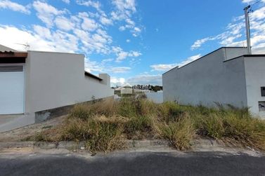 Terreno &agrave; venda - 250m&sup2; - Morada dos P&aacute;ssaros