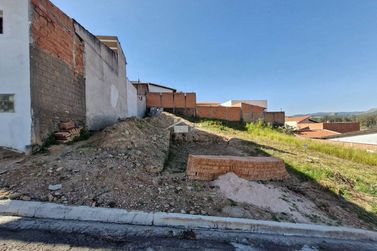 Terreno &agrave; venda - 160m&sup2; - David de Paula