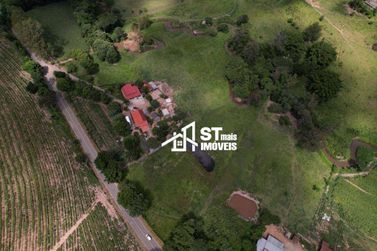 Ch&aacute;cara &agrave; venda - 96800m&sup2; - Zona Rural