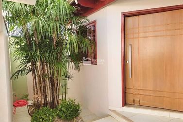 Casa &agrave; venda - 200m&sup2; - Jardim Ip&ecirc;