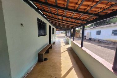 S&iacute;tio &agrave; venda - 200m&sup2; - Zona Rural