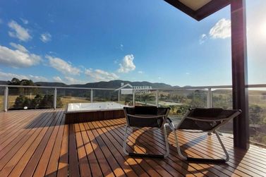 Casa &agrave; venda - 300m&sup2; - Condom&iacute;nio Mantiqueira