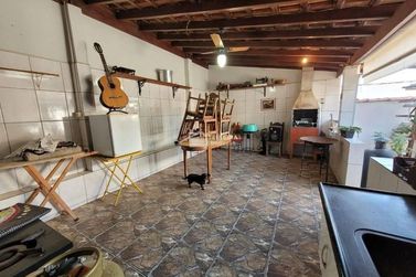 Casa &agrave; venda - 180m&sup2; - Jardim Alvorada