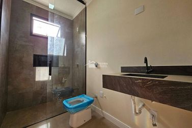 Casa &agrave; venda - 140m&sup2; - 