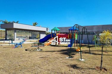 Terreno &agrave; venda - 1000m&sup2; - Quinta das Flores