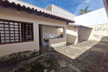 Casa &agrave; venda - 226m&sup2; - Jardim It&aacute;lia