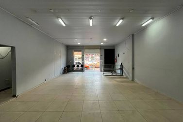 Sala Comercial para alugar - 150m&sup2; - Jardim Am&eacute;rica