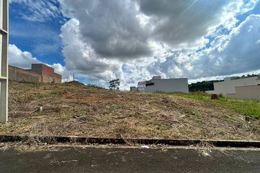 Terreno &agrave; venda - 200m&sup2; - Parque S&atilde;o Crist&oacute;v&atilde;o