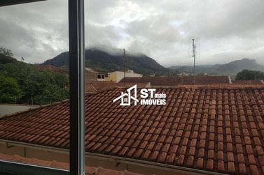 Casa &agrave; venda - 250m&sup2; - Centro