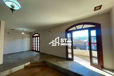 Casa para alugar - 173m&sup2; - Centro