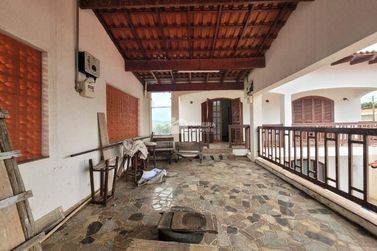 Sobrado &agrave; venda - 450m&sup2; - Jardim Bela Vista