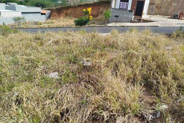 Terreno &agrave; venda - Jardim Heloisa