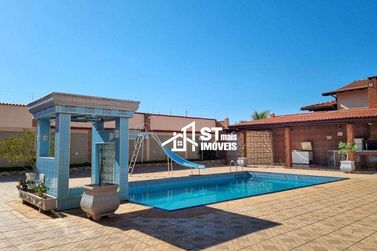 Casa para alugar - 207m&sup2; - Jardim Nova Andradas