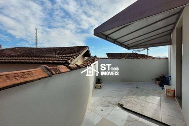 Casa &agrave; venda - 201m&sup2; - Centro