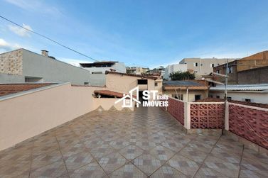 Casa &agrave; venda - 246m&sup2; - Jardim Muterle