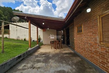 Casa &agrave; venda - 300m&sup2; - Centro
