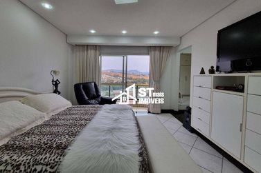 Apartamento &agrave; venda - 192m&sup2; - Centro
