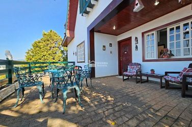 Casa &agrave; venda - 397m&sup2; - Jardim Mantiqueira II