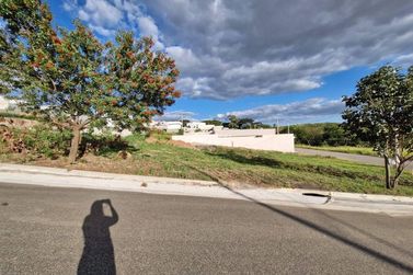 Terreno &agrave; venda - 250m&sup2; - Jardim Alto da Bela Vista