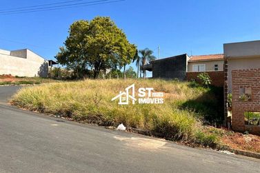 Terreno &agrave; venda - 221m&sup2; - Veredas da Serra