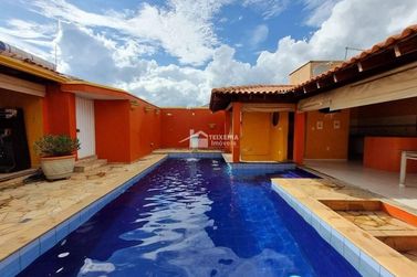 Casa &agrave; venda - 388m&sup2; - Jardim Panorama