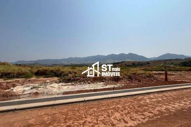 Terreno &agrave; venda - 200m&sup2; - Parque da Liberdade