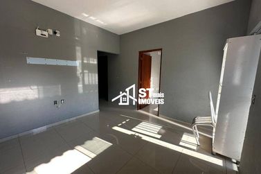 Casa &agrave; venda - 100m&sup2; - Santo Antonio de Lisboa