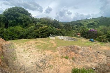 Ch&aacute;cara &agrave; venda - 11500m&sup2; - Zona Rural