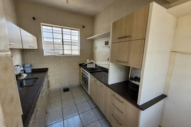 Casa &agrave; venda - 283m&sup2; - Centro