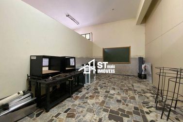 Sal&atilde;o Comercial para alugar - 300m&sup2; - Vila Buzato