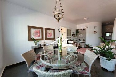 Casa &agrave; venda - 334m&sup2; - Centro