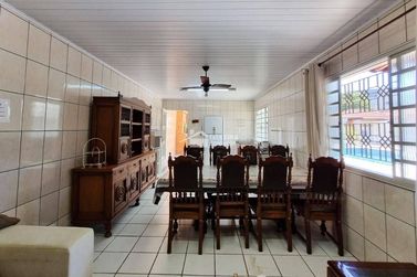Casa &agrave; venda - 207m&sup2; - 