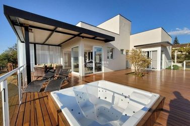 Casa &agrave; venda - 300m&sup2; - Condom&iacute;nio Mantiqueira