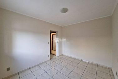 Apartamento para alugar - 193m&sup2; - Centro