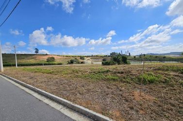 Terreno &agrave; venda - 1000m&sup2; - Quinta das Flores