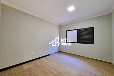 Casa &agrave; venda - 210m&sup2; - Jardim Mantiqueira 2