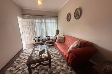 Casa &agrave; venda - 300m&sup2; - Centro