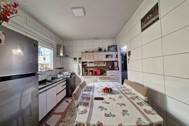 Sobrado &agrave; venda - 197m&sup2; - Jardim Muterle