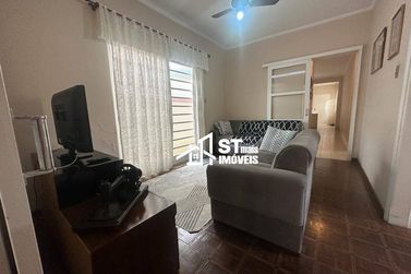 Casa &agrave; venda - 300m&sup2; - Centro