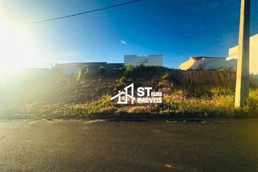 Terreno &agrave; venda - 200m&sup2; - Morada dos P&aacute;ssaros