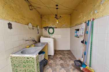 Terreno &agrave; venda - 668m&sup2; - Centro