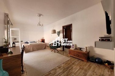 Casa &agrave; venda - 334m&sup2; - Centro