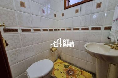 Casa &agrave; venda - 426m&sup2; - Centro