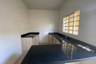 Casa &agrave; venda - 100m&sup2; - Jardim Rio Negro