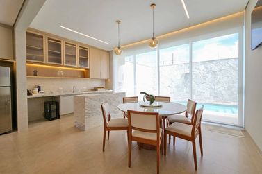 Casa &agrave; venda - 195m&sup2; - Jardim Panorama