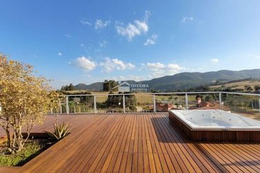 Casa &agrave; venda - 300m&sup2; - Condom&iacute;nio Mantiqueira
