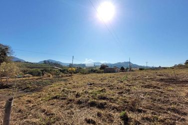 Terreno &agrave; venda - 1000m&sup2; - Zona Rural
