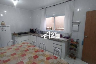 Casa &agrave; venda - 250m&sup2; - Centro